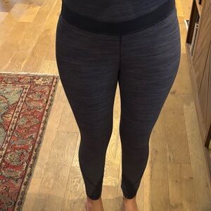 Lululemon Black & gray striped Leggings